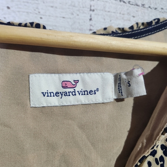 Vineyard Vines Leopard Print Women's Top, Size S - Picture 6 of 11